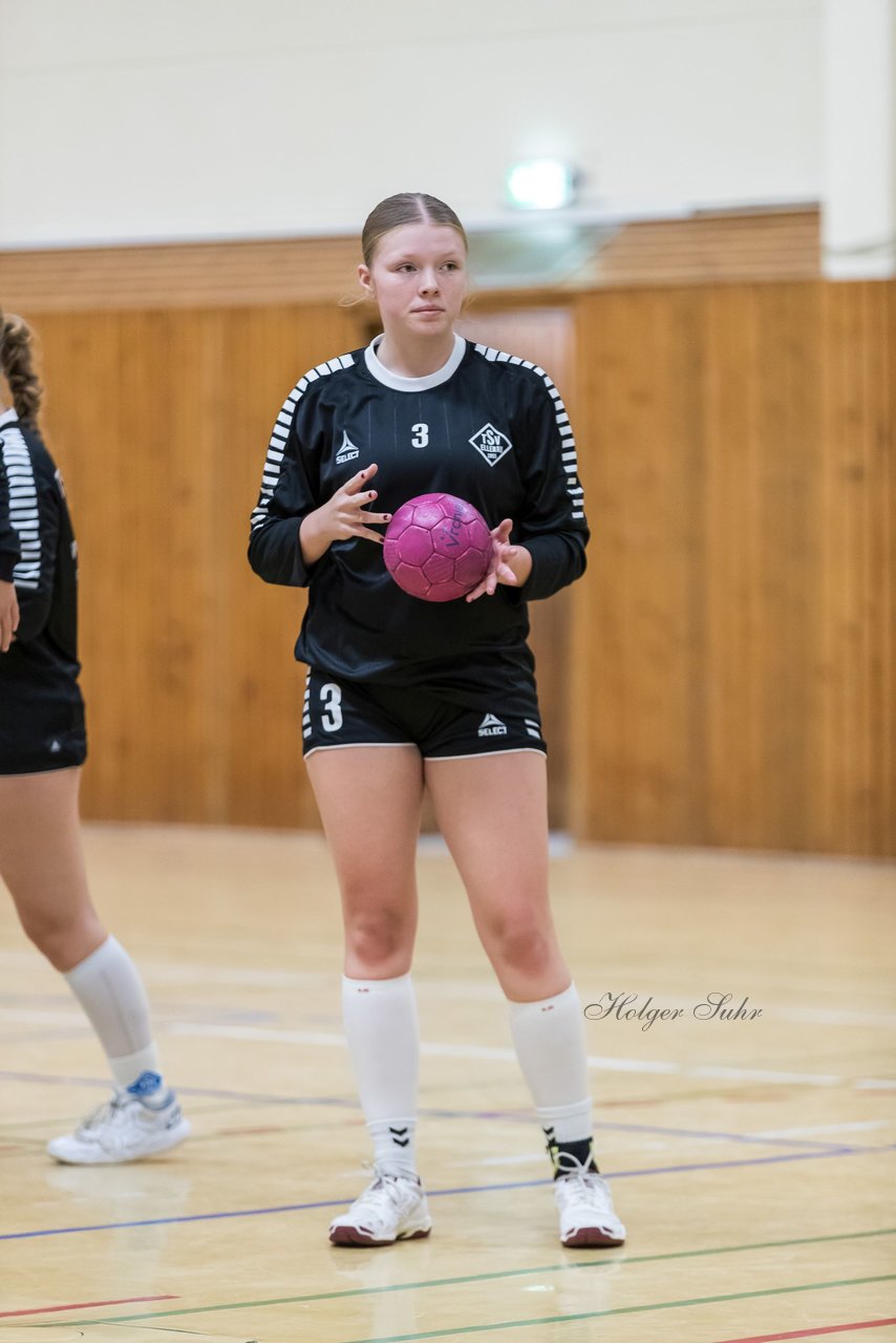 Bild 112 - wBJ TSV Ellerau - HSG Schue/We/Re : Ergebnis: 23:15